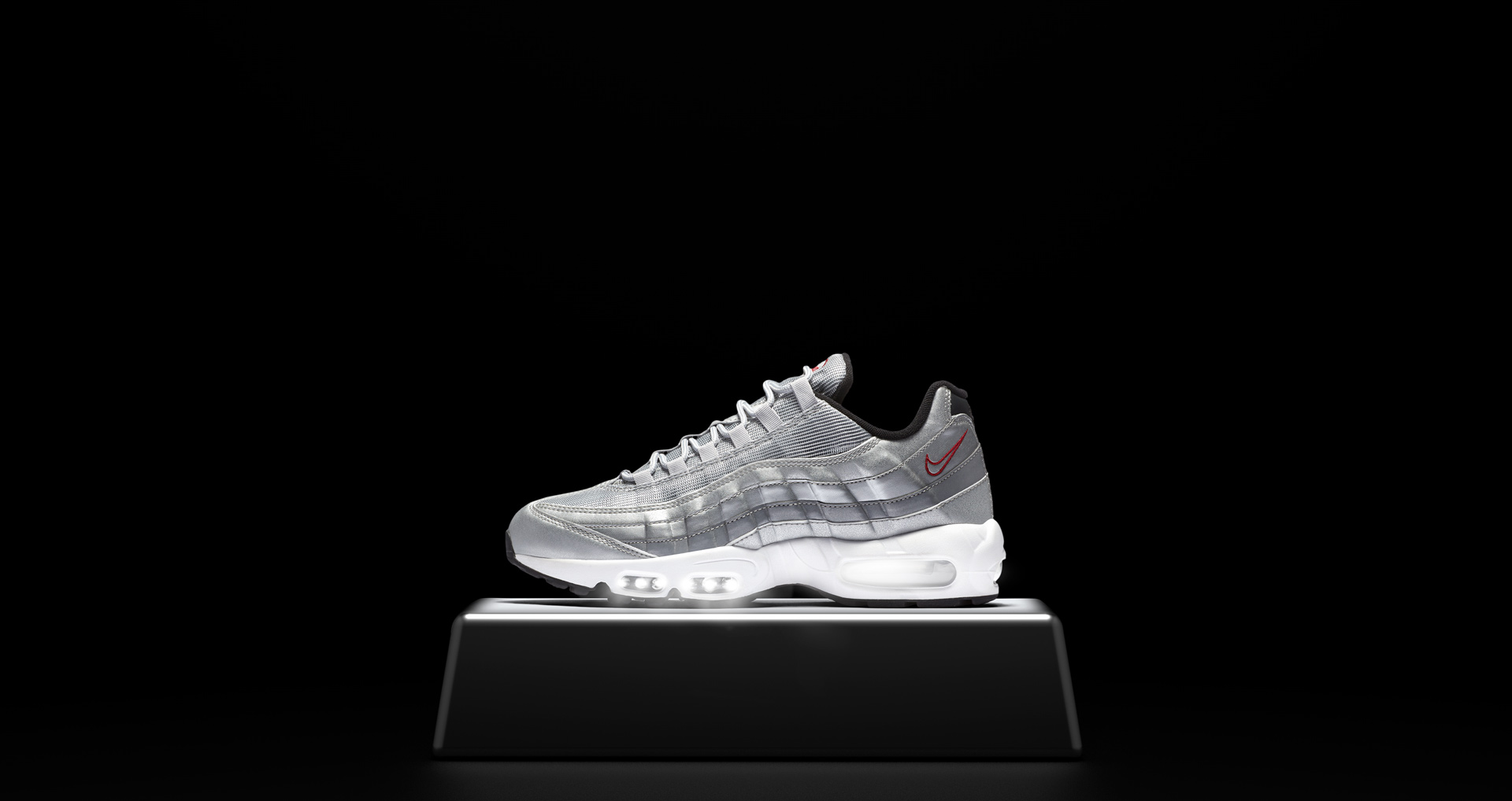 Silver nike air max 95 deals